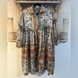 🤍Floral Tiered Button-Up top🤍